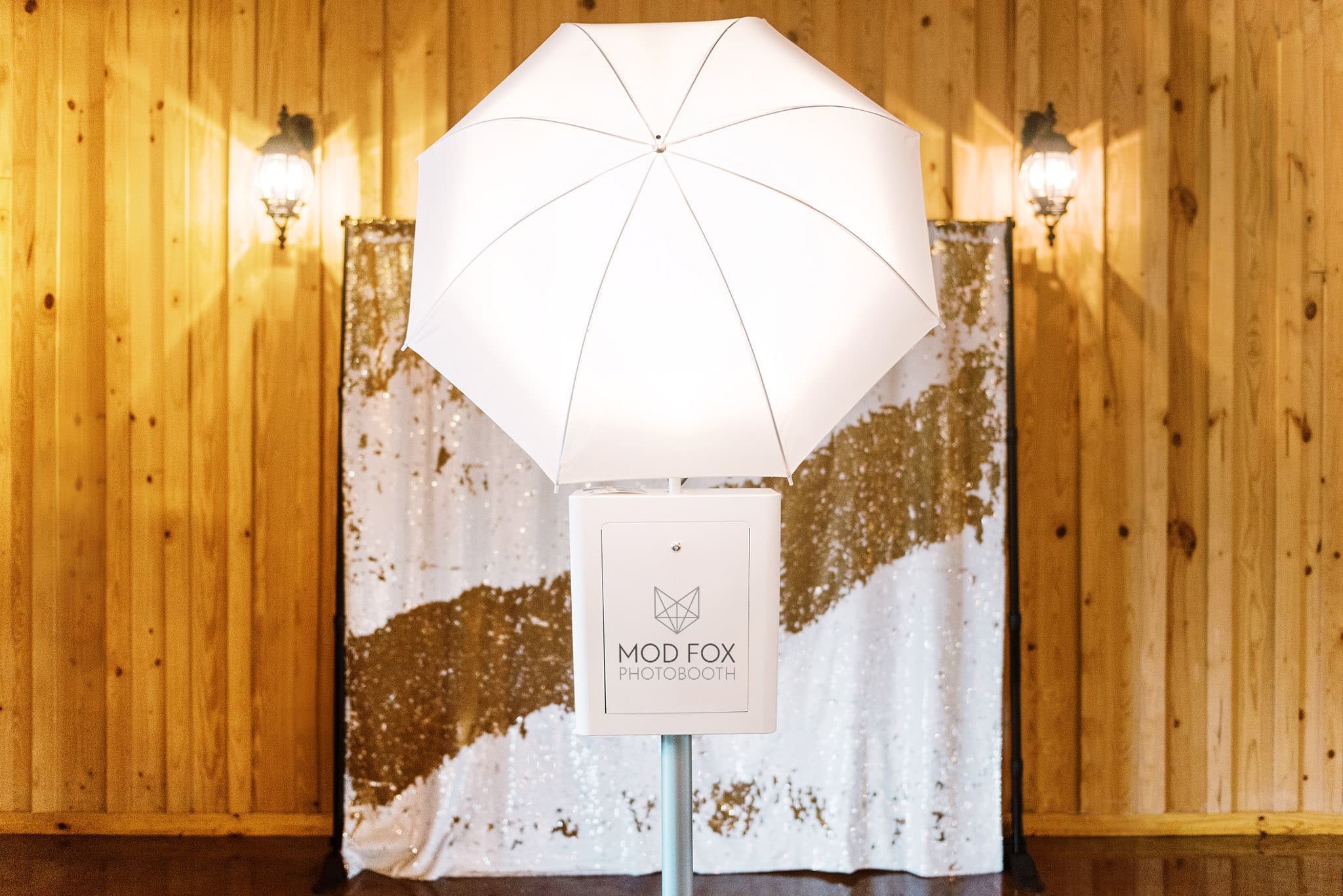 Backdrops - Mod Fox Photobooth