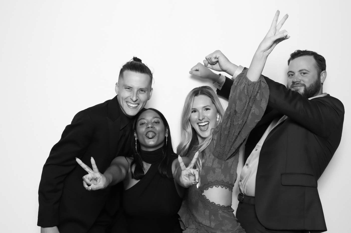 Vinterra Wedding Photo Booth