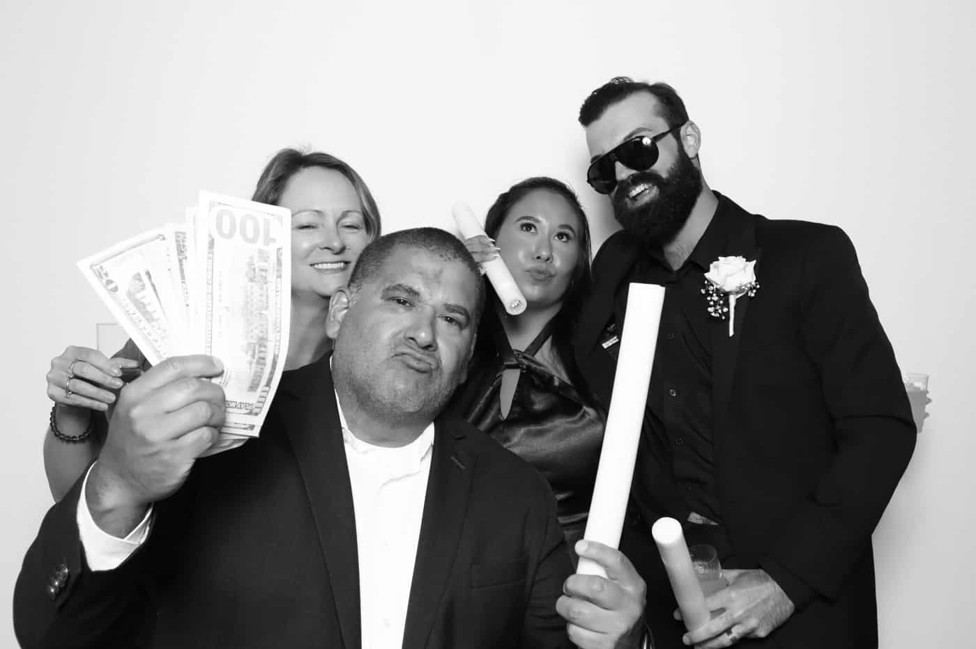 Vinterra Wedding Photo Booth